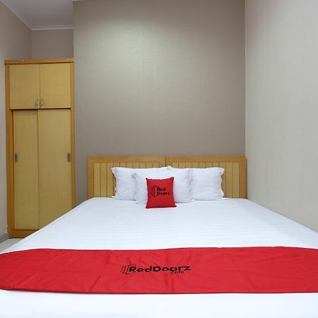 Reddoorz Plus Near Simpang Lima Semarang Eksteriør billede