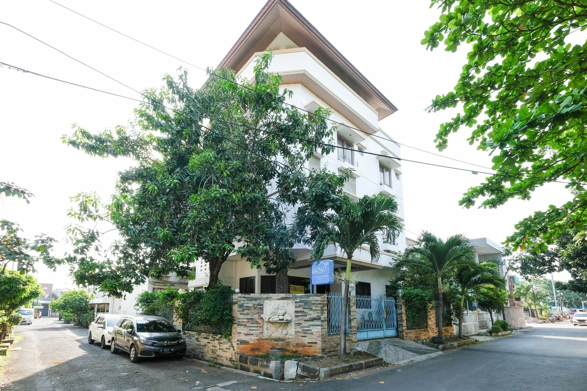 Reddoorz Plus Near Simpang Lima Semarang Eksteriør billede